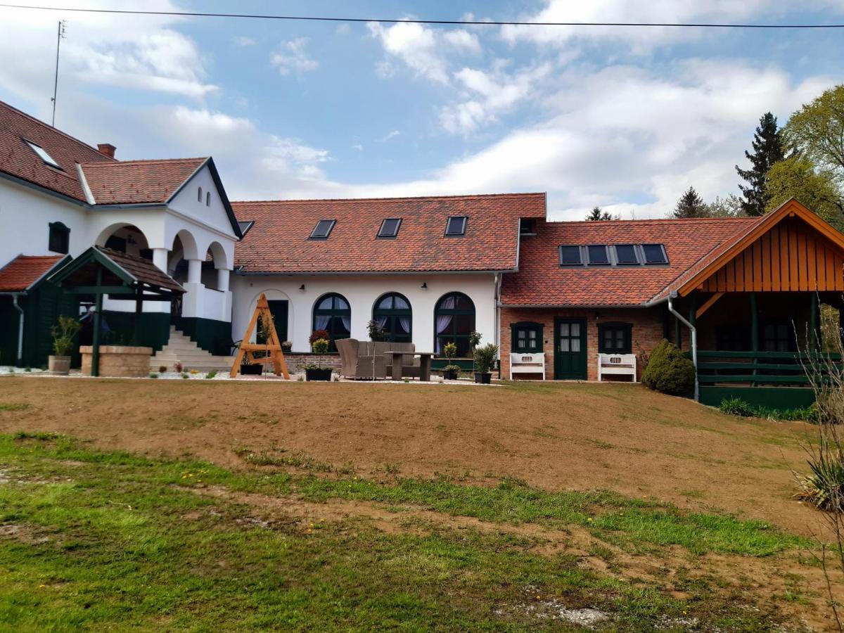 Feny-Szer Vendeghaz Orseg Hotell Szentgotthárd Exteriör bild